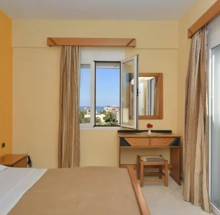 Athena Aparthotel 3*